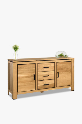 Tölgyfa komód fekete matt fogantyúkkal, 3 fiókos, oldalsó ajtós