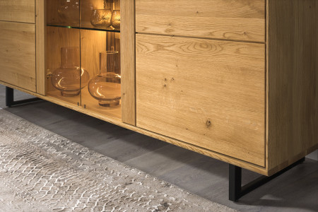 Magas fa komód üveggel  - 11