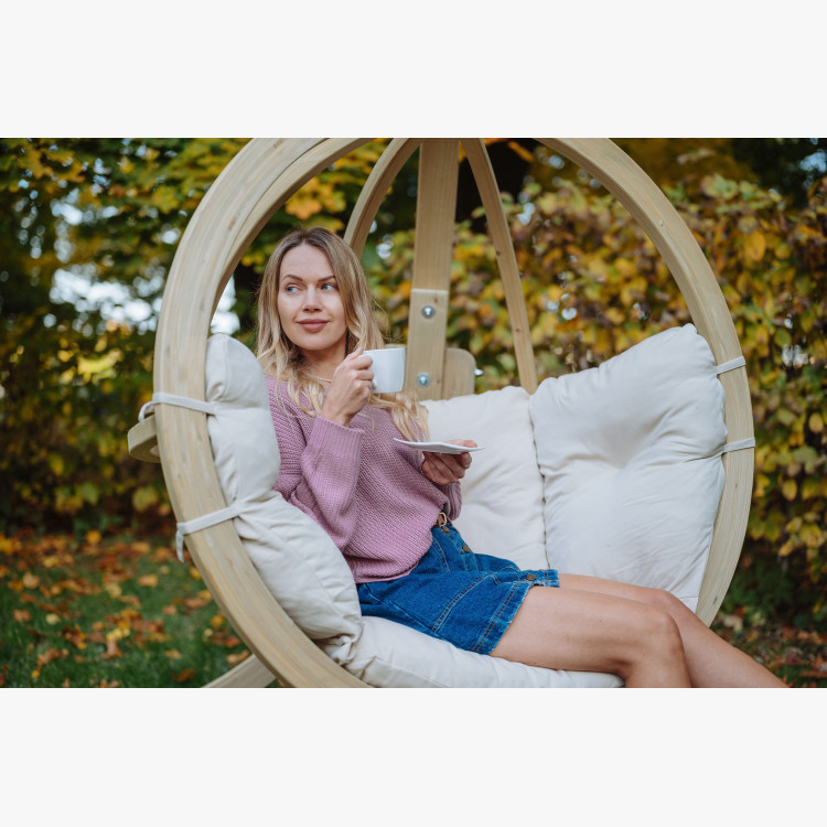 Krémszínű függőszék  - 2