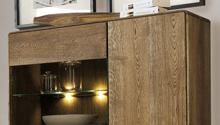 Tölgy vitrin, Helsinki 45 DP  - 4