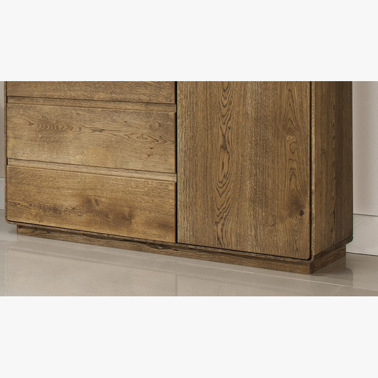 Tölgyfa vitrin, Helsinki 45 ON  - 3