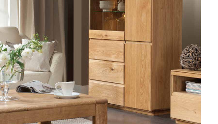 Tölgyfa vitrin, Helsinki 45 ON  - 7