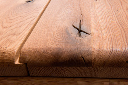 Magas, keskeny komód szélesebb üveges résszel, TÍPUS 12  - 7