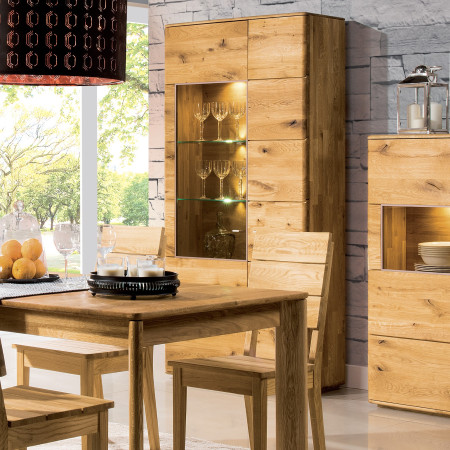 Magas keskeny komód szélesebb üveges résszel, TYP 12 DP  - 9