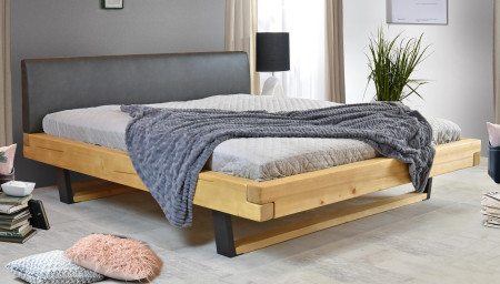 Laura fenyő masszív ágy lábakon, 160 x 200 cm  - 2