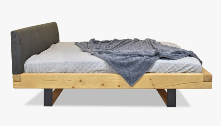 Laura fenyő masszív ágy lábakon, 160 x 200 cm  - 4