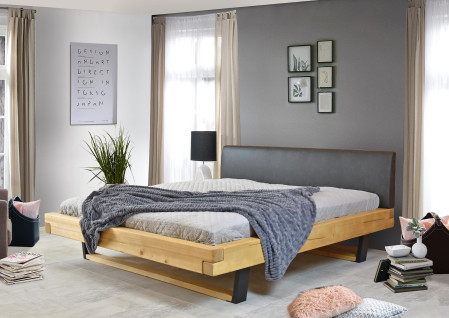 Laura fenyő masszív ágy lábakon, 160 x 200 cm  - 9