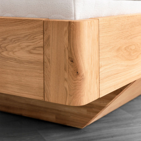 Tölgyfa ágy tárolórésszel 160 x 200 cm  - 11