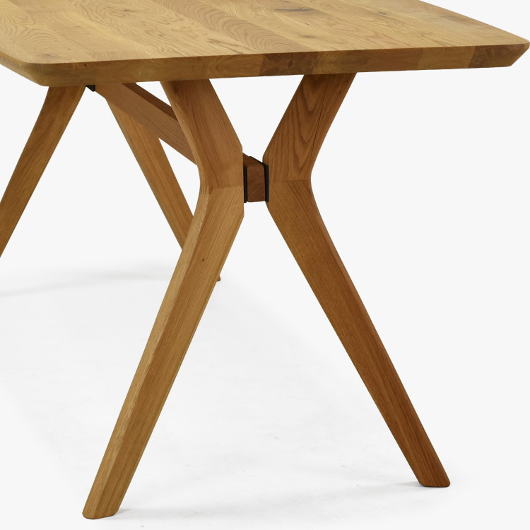 Dub tölgy ovális étkezőasztal 180 × 90 cm és Beny fekete székek