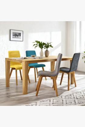 Kárpitozott Arosa székek tölgy lábakkal és York tölgy étkezőasztal