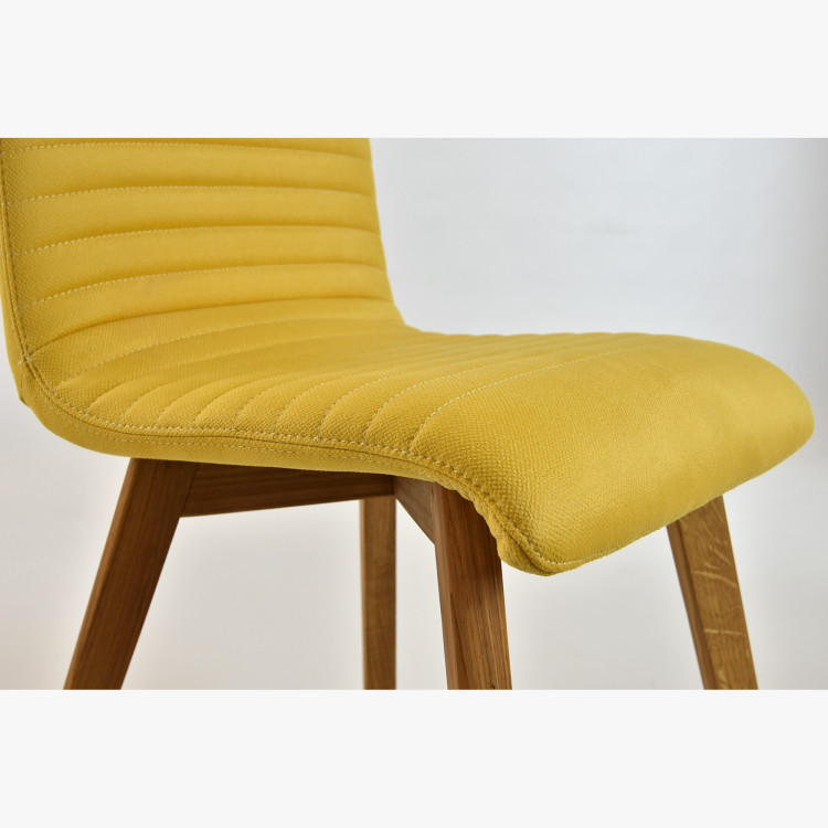 Kárpitozott Arosa székek tölgy lábakkal és York tölgy étkezőasztal