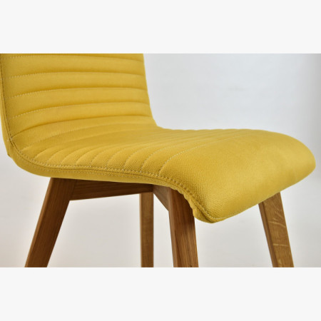 Kárpitozott Arosa székek tölgy lábakkal és York tölgy étkezőasztal