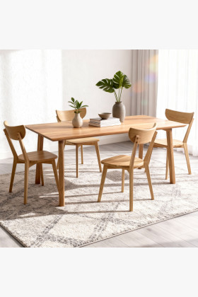 Fa asztal és fa székek szett