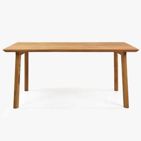 Fa asztal és fa székek szett