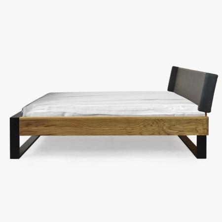 Dubová postel z kovovýma nohama 180 x 200 cm  - 13