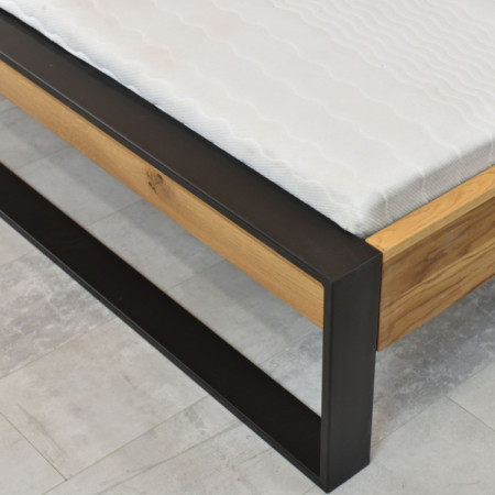 Dubová postel z kovovýma nohama 180 x 200 cm  - 16