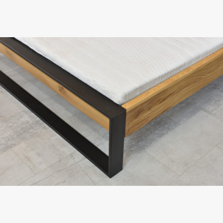 Dubová postel z kovovýma nohama 180 x 200 cm  - 17