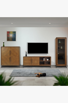 Lisabon dió színű nappali fal TV komóddal és vitrinnel, tölgy furnér