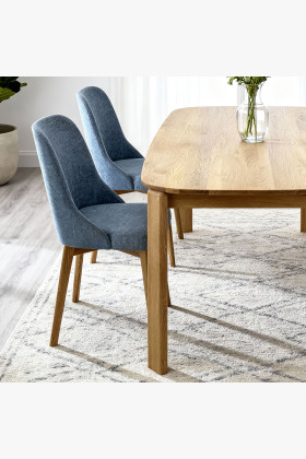 Elegáns étkezőszék kék szövettel és tölgyfa lábakkal  - 1 2