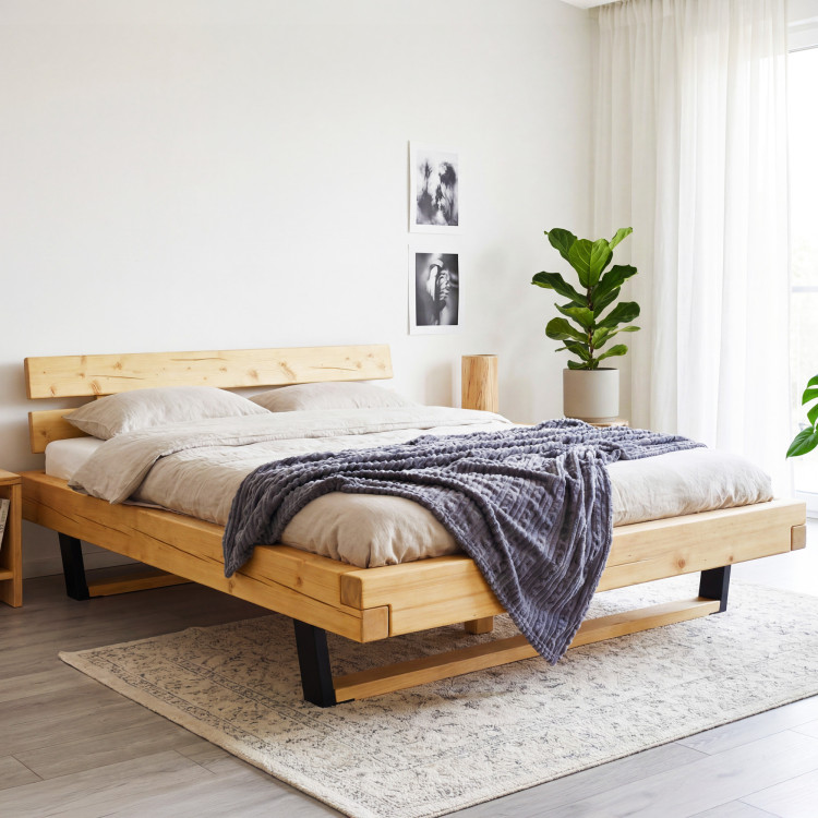 Tömör fenyőfa ágy lábakkal, Laura 160 x 200 cm  - 1