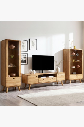 Tömör tölgy nappali fal két vitrinnel és TV komóddal, barna