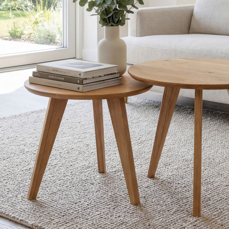 Szett tömör tölgy kerek asztalokból, 26-os típus  - 2