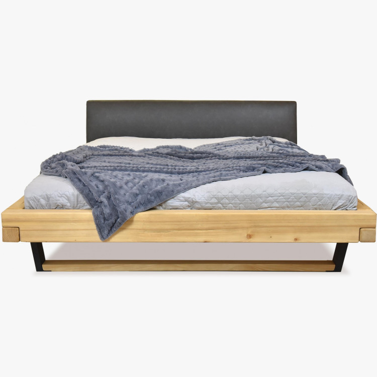 Tömörfa ágy lábakkal, Laura fenyő 200 x 200 cm