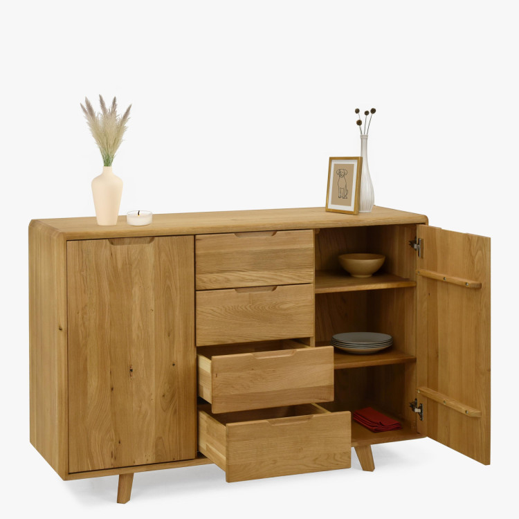 Fa komód fiókokkal és ajtókkal