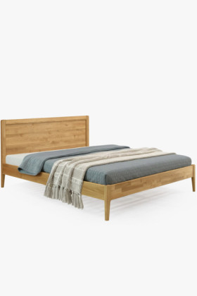 Franciaágy tölgyfa lábakon 180 x 200 cm, prágai 2