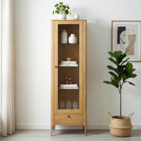 Egyajtós tömörfa vitrin