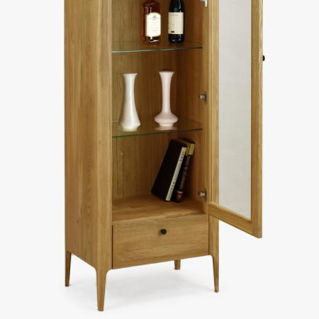 Egyajtós tömörfa vitrin