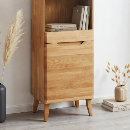 Magas tömör tölgy vitrin lábakon, Prága típus 10