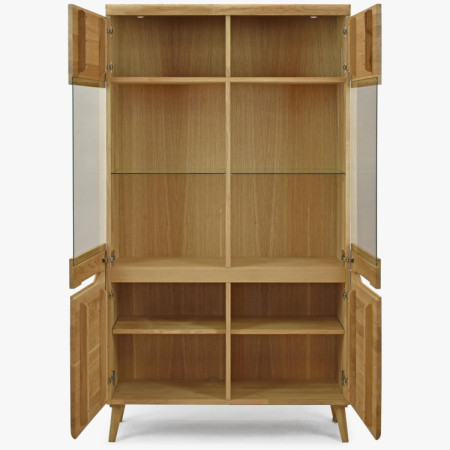 Kétajtós fa vitrin lábakon, Praha 12