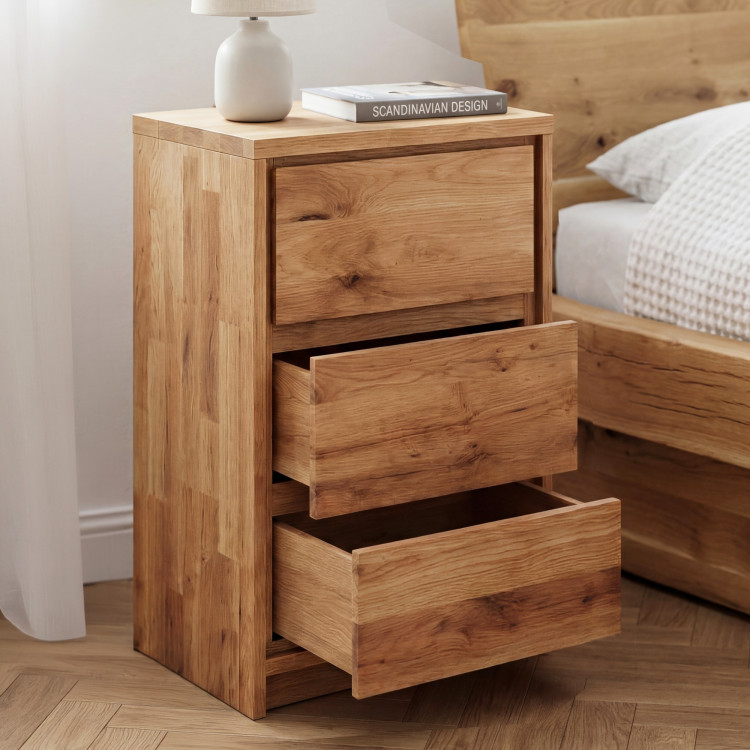 Tölgy éjjeli szekrény tölgyből – 3 fiók