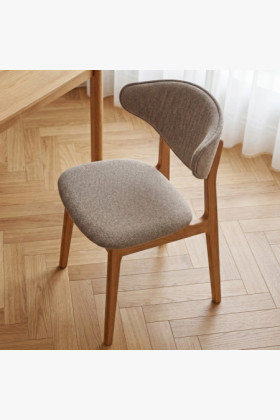 Kárpitozott étkezőszék tölgy lábakkal – taupe színű 2