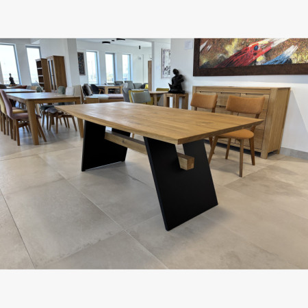 Étkezőasztal fekete fém lábakkal, 200 x 100 cm - outlet