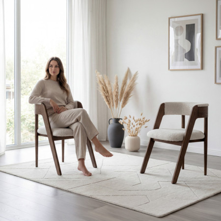 Luxusos tölgyfa fotel dió színben, krém szövet