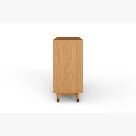 Tölgy komód ajtókkal 139 cm – luxus tömörfa komód halszálkamintás marással