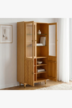 Tölgy vitrin 95 cm üveges ajtókkal és halszálka mintával 2