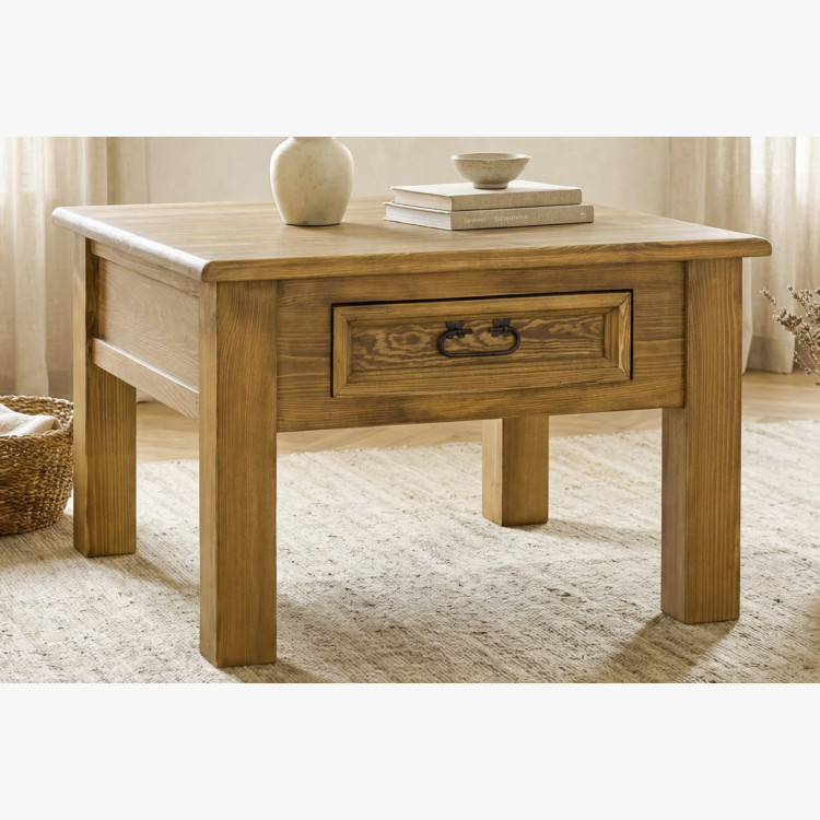 Rusztikus dohányzóasztal