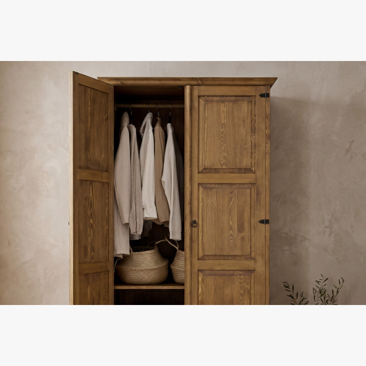 Rusztikus gardróbszekrény