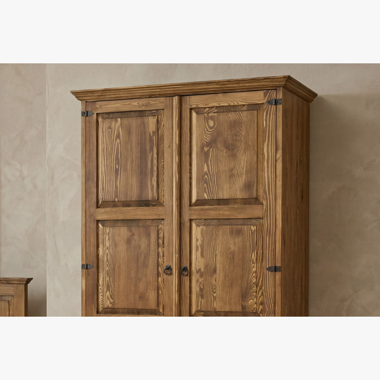 Rusztikus gardróbszekrény