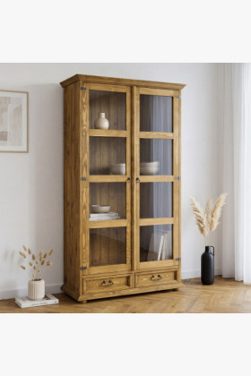 Üveges vitrin étkezőbe