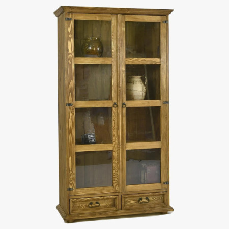 Üveges vitrin étkezőbe