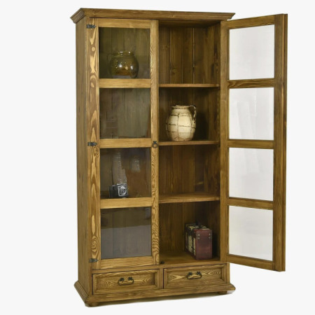 Üveges vitrin étkezőbe