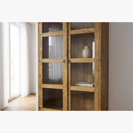 Üveges vitrin étkezőbe