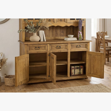 Rusztikus étkezői tálalószekrény