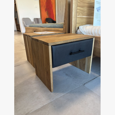 Outlet tölgy tömörfa éjjeliszekrény 50 cm