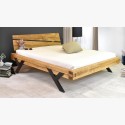Modern tömörfa ágy, acél lábak Y alakban, 160 x 200 cm  - 2