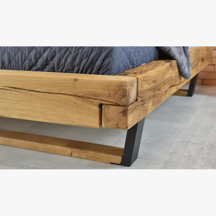 Modern tömör tölgyfa ágy - fém lábak, Laura 180 x 200  - 5